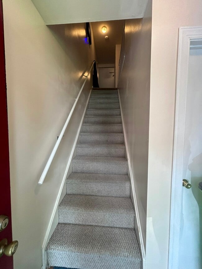 Building Photo - 25 Delaware Ave