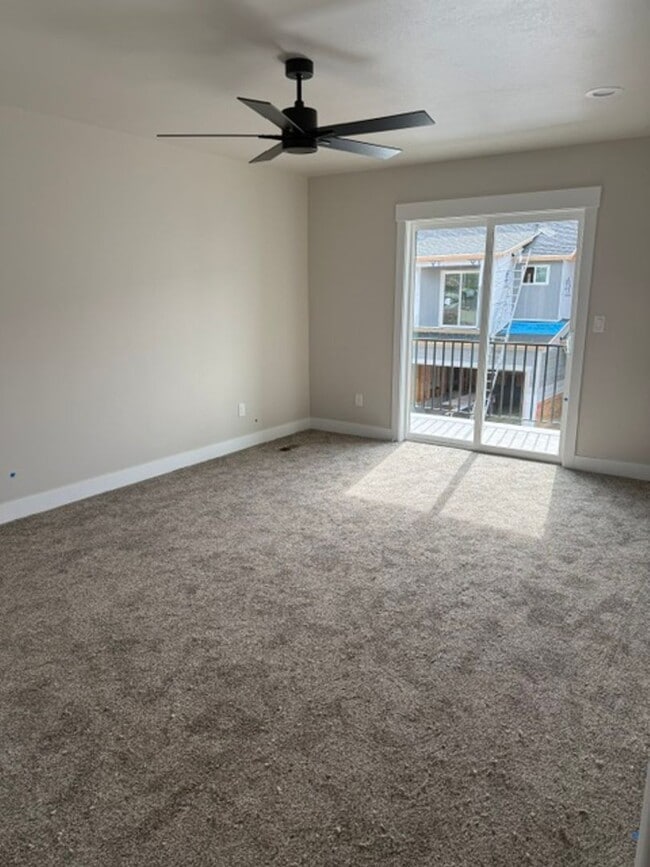 Building Photo - 3090 E Thorley Dr