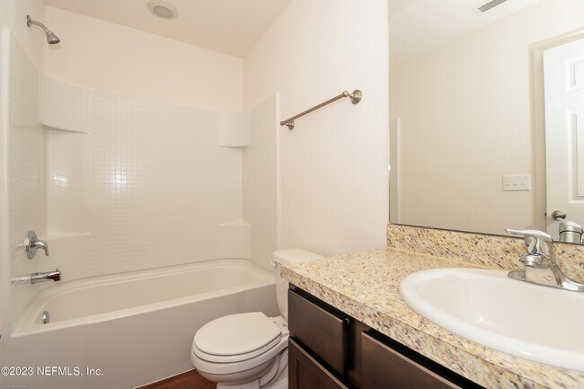 Foto del edificio - 77801 Lumber Creek Blvd
