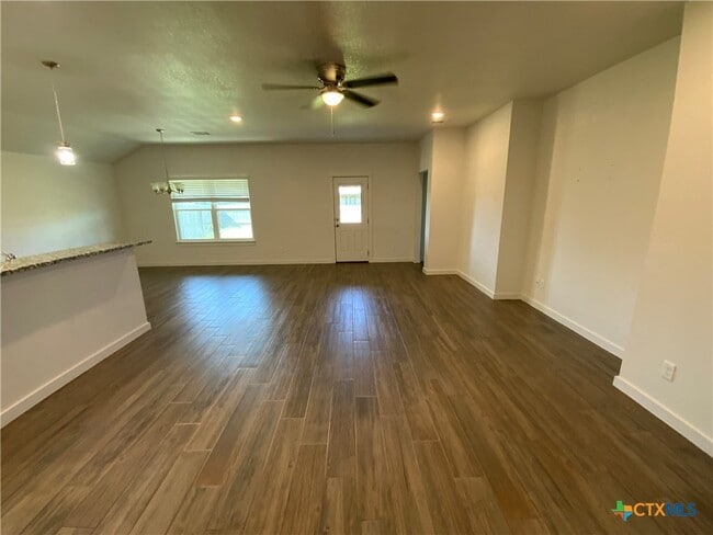 Building Photo - 1511 Fiddle Wood Wy