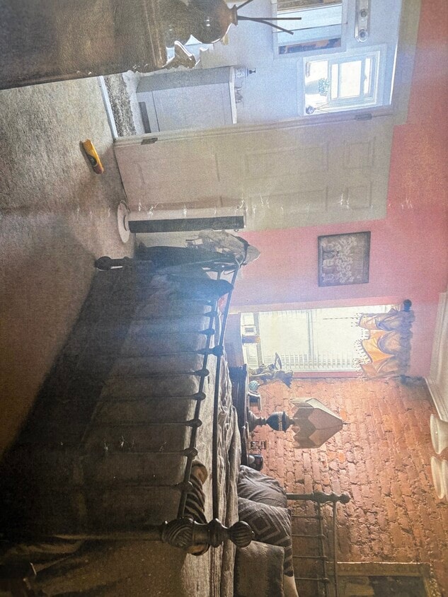 Foto principal - 4224 Terrace St