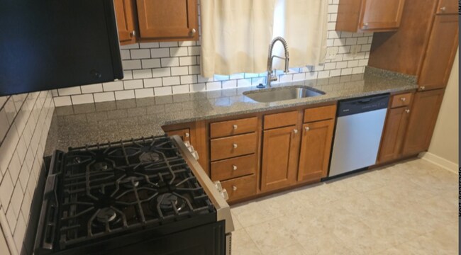 Foto del edificio - MOVE IN SPECIAL!! LIMITED TIME ONLY!! FIRS...