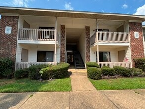 Building Photo - 1250 Henckley Ave