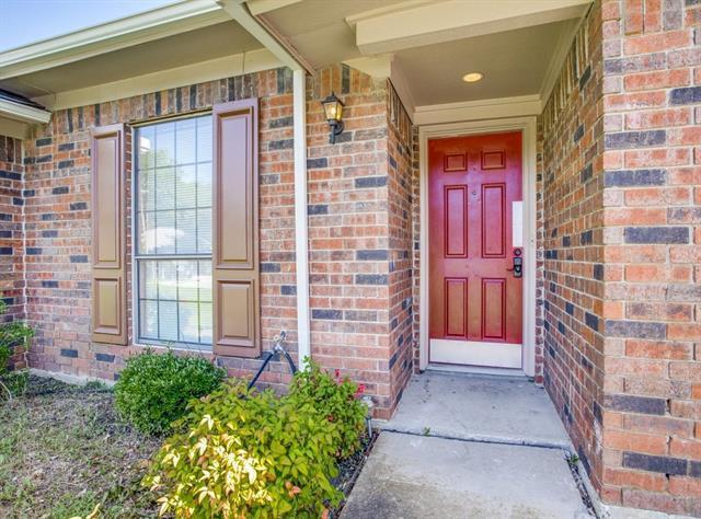 Building Photo - 5005 Brookview Dr