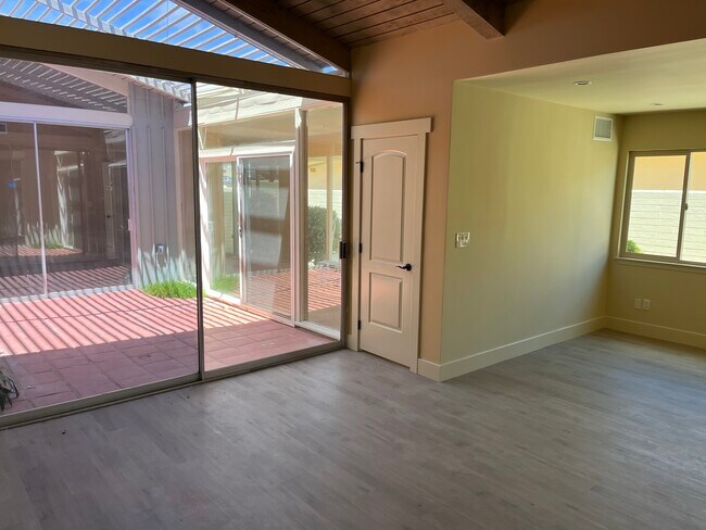 Atrium off the bedrooms - 1444 La Habra Dr