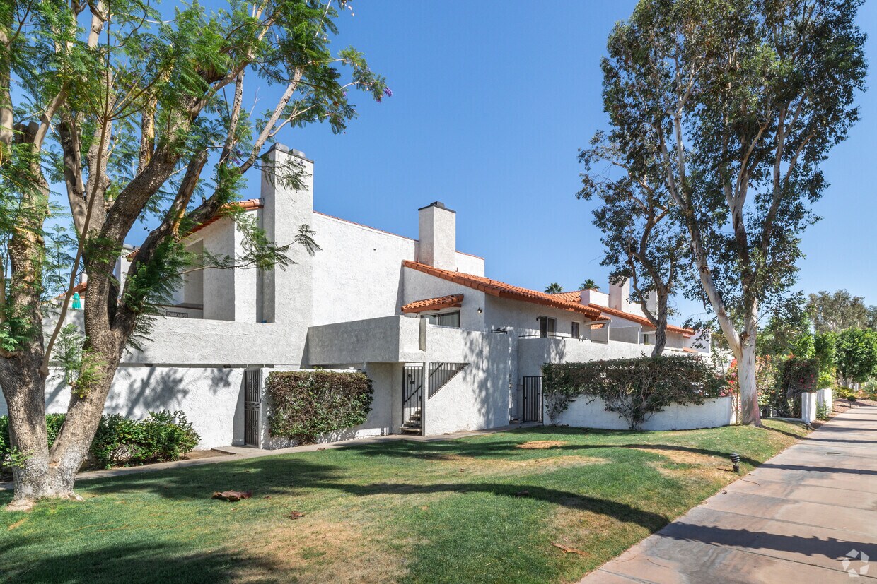 Primary Photo - Caballeros Estates