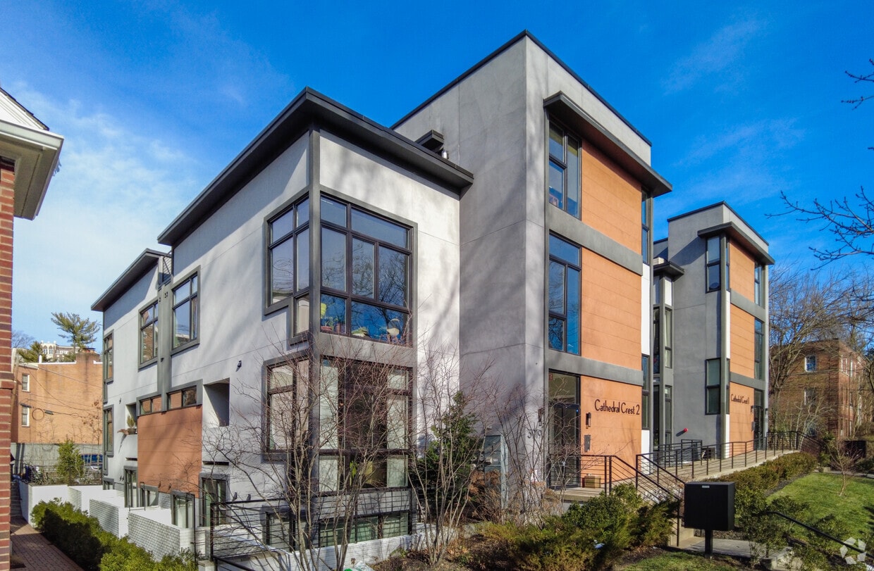 3919 Fulton St NW - Cathedral Crest 2