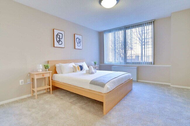 Foto del edificio - 1600 S Eads St