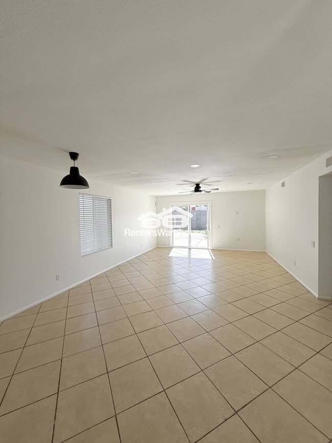 Foto del edificio - 7039 S 41st St