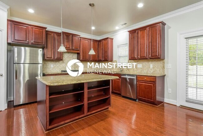 Building Photo - 4 Bedroom Pet-Friendly Home in WALKERTOWN, NC with Main Street Renewal