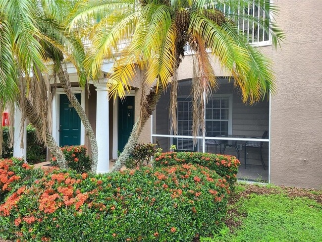 Foto del edificio - 8932 Manor Loop