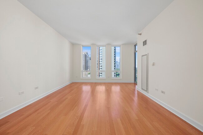 Foto del edificio - 1250 S Michigan Ave