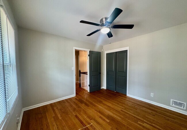 Building Photo - Awesome in Atlanta - 4 Bedrooms