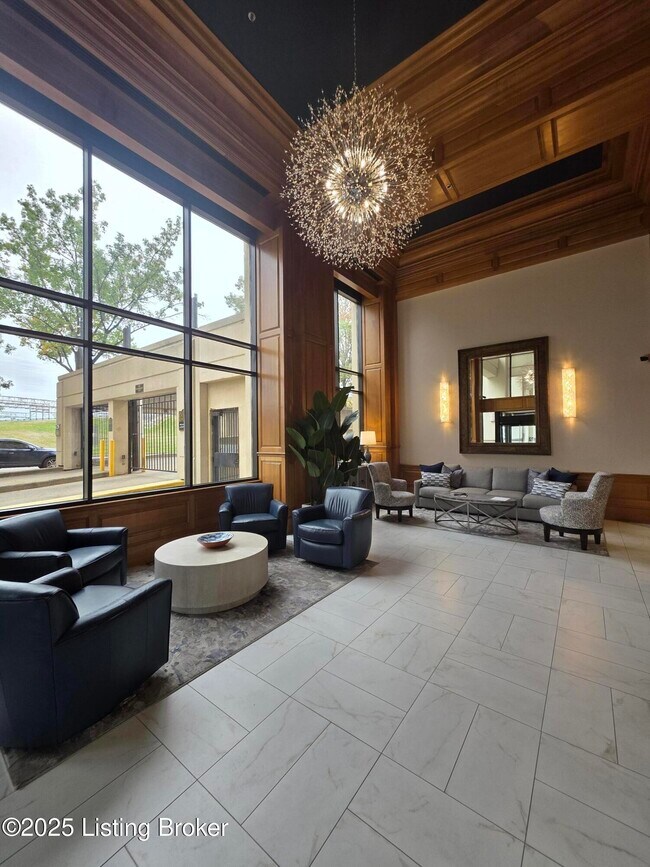 Foto del edificio - 1 Riverpointe Plaza