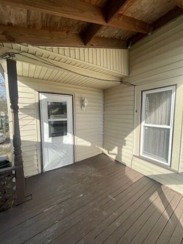 Side Entrance to Laundry Room - 5617 Adams Ave