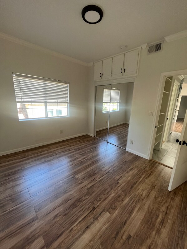 Foto del edificio - 1072 Laguna Ave