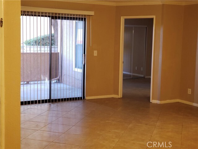 Foto del edificio - 10655 Lemon Ave