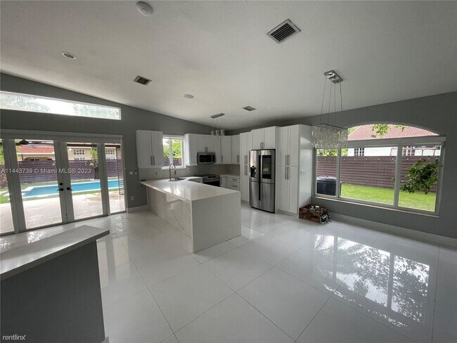 Foto del edificio - 4 br, 3 bath House - 19366 SW 132nd Ave 19366