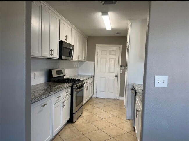 Foto del edificio - 10510 Linsley Lane