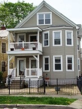 Building Photo - 2 Worrall Ave