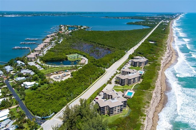 Foto del edificio - 2491 NE Ocean Blvd