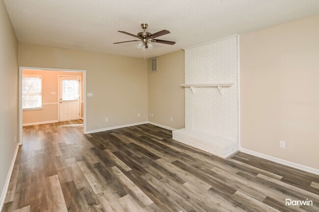 Foto del edificio - 3324 Brownes Ferry Rd