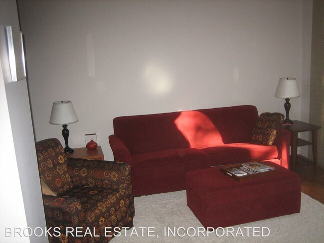 Building Photo - 105 Harrops Gln