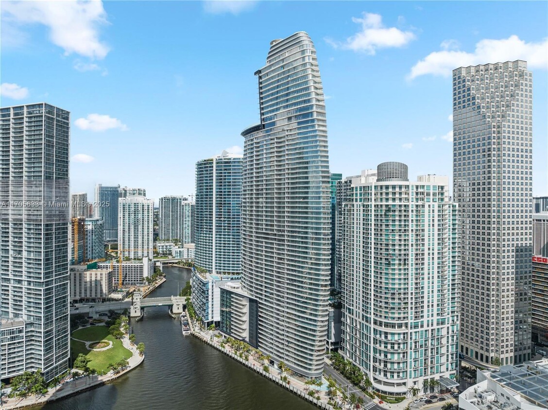 Foto principal - 300 Biscayne Blvd Way