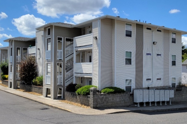 Primary Photo - Parkland Apartments