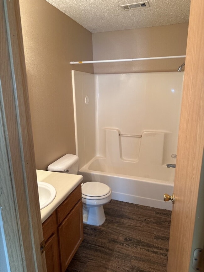 Building Photo - 1510 N Bernice Dr