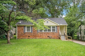 Building Photo - 1830 Meadow Ln