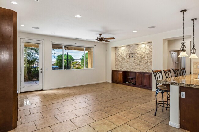 Foto del edificio - 42441 Hideaway St