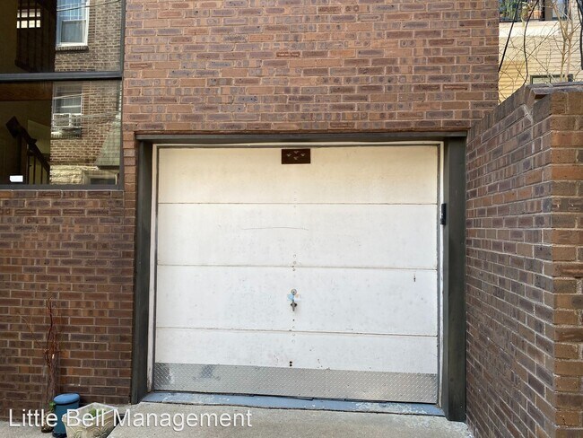 Building Photo - 2 br, 2 bath House - 910 Delhi Street