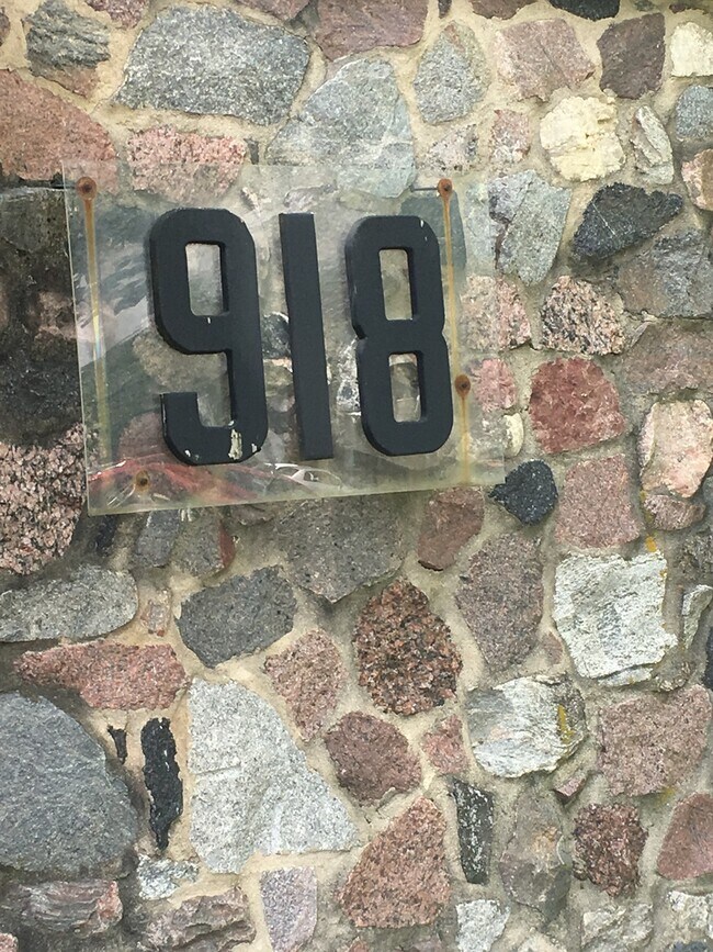 Foto del edificio - 918 Ridge Square