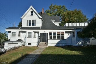 Building Photo - 454 Park Ave