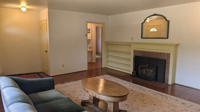 Foto del edificio - Lovely well-kept single family home in Pac...