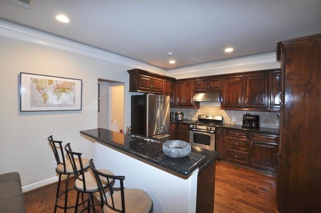 Foto del edificio - 5813 Washington Ave