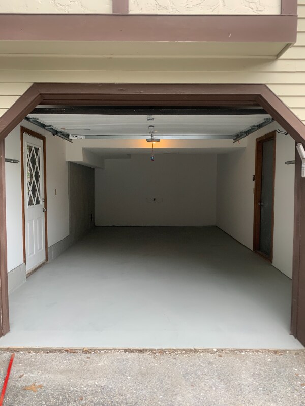 Building Photo - E34 Scotty Hollow Dr