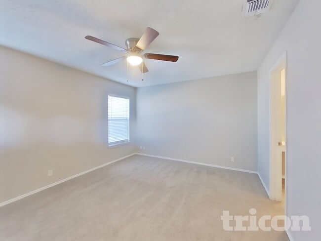 Building Photo - 7715 Skyline Ridge Dr