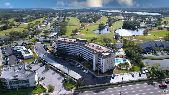 Building Photo - 8950 Park Blvd