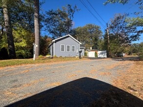 Building Photo - 32 Boynton Rd Building Photo - 32 Boynton Rd