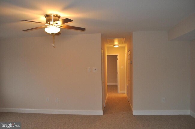 Foto del edificio - 4141 Meadowland Ct