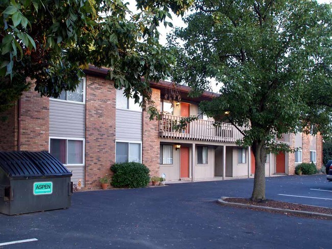 Building Photo - 5859 Memory Ln