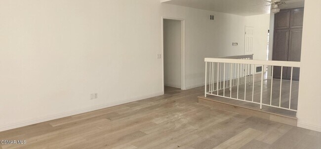 Foto del edificio - 319 Bethany St