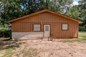 Building Photo - 712 Cline St