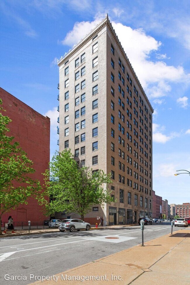Building Photo - 2 br, 2 bath House - 315 N. 11th St. Unit 902