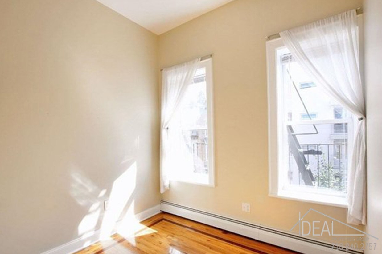 Foto del edificio - 351 21st St