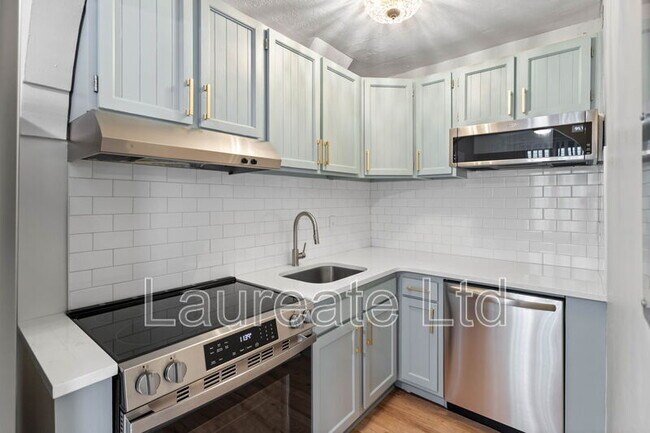 Foto del edificio - 1050 N Pearl St