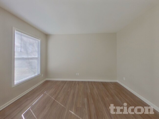 Foto del edificio - 2017 Rockycreek Ln