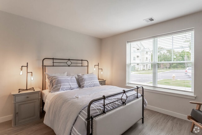 Bedroom - Welcome to Trail Run!